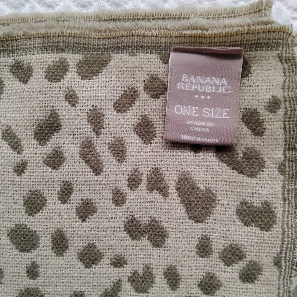 Banana Republic Women's Cheetah Print Scarf